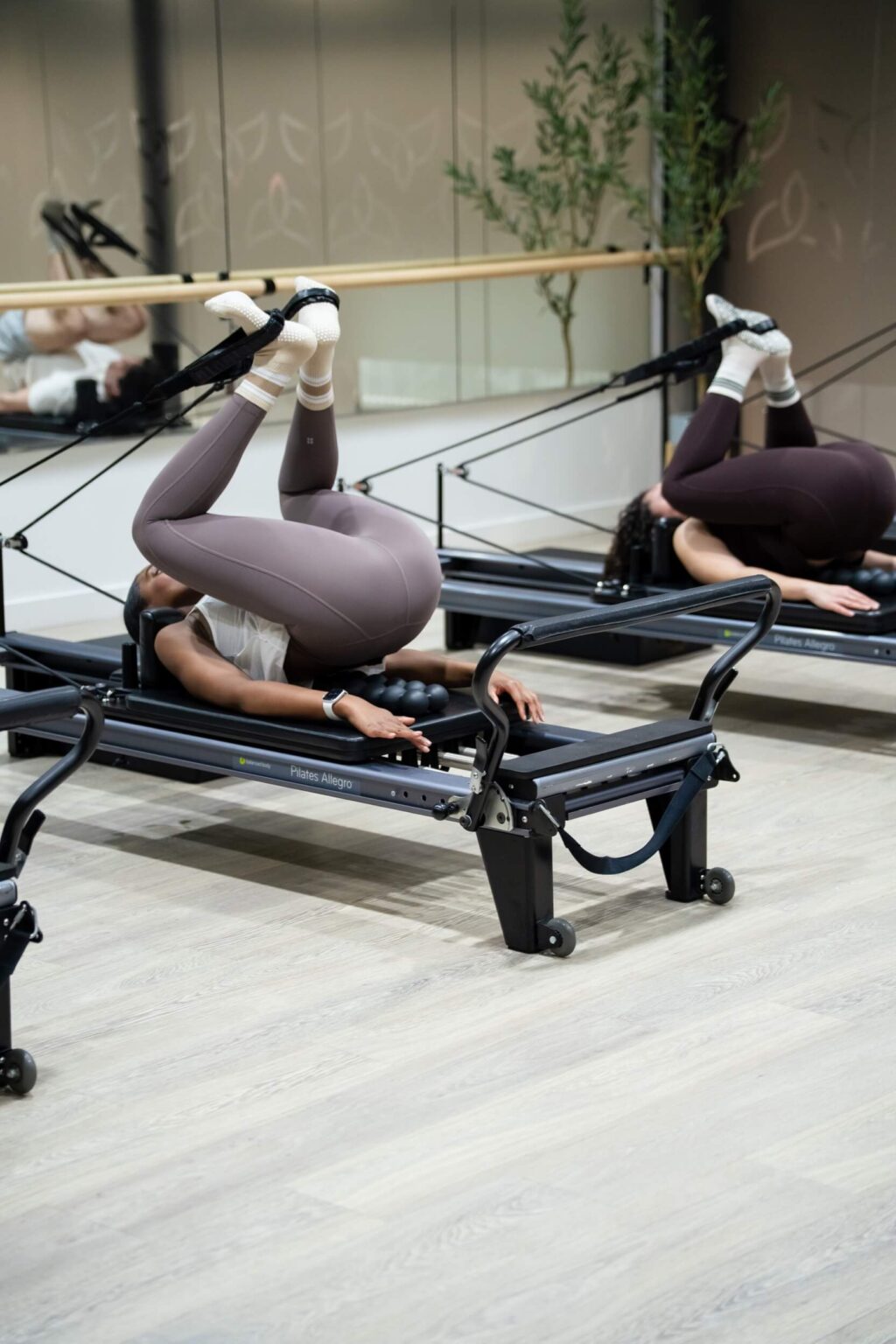 Soul-pilates-bishopston-studio-pilates-class-people-326