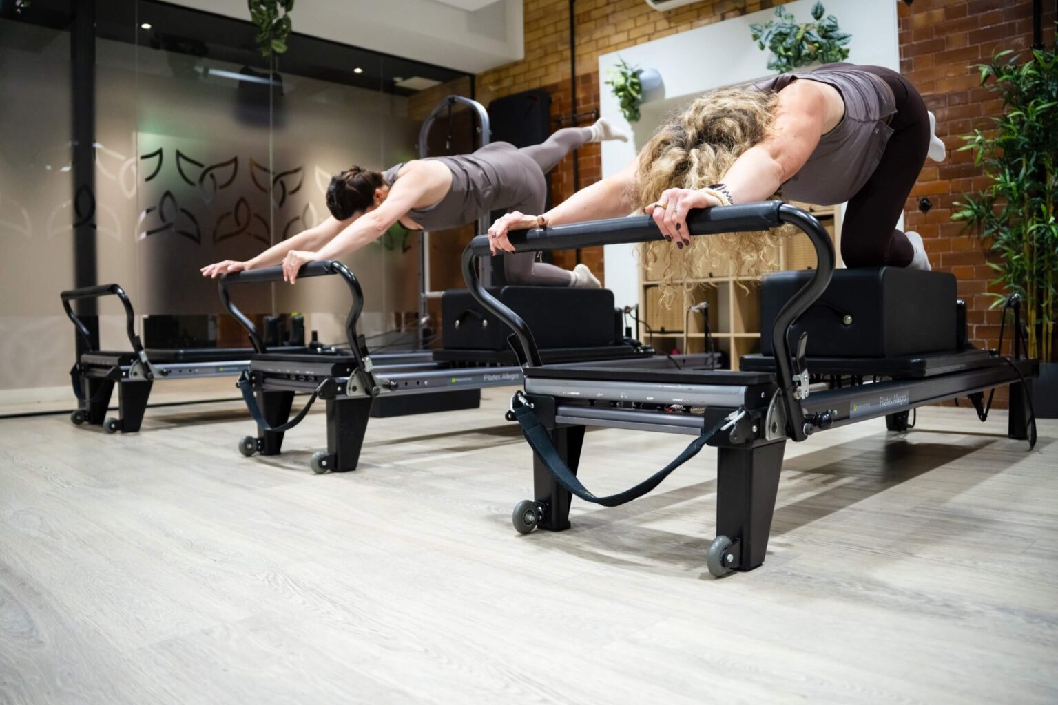 Soul-pilates-bishopston-studio-pilates-class-people-333
